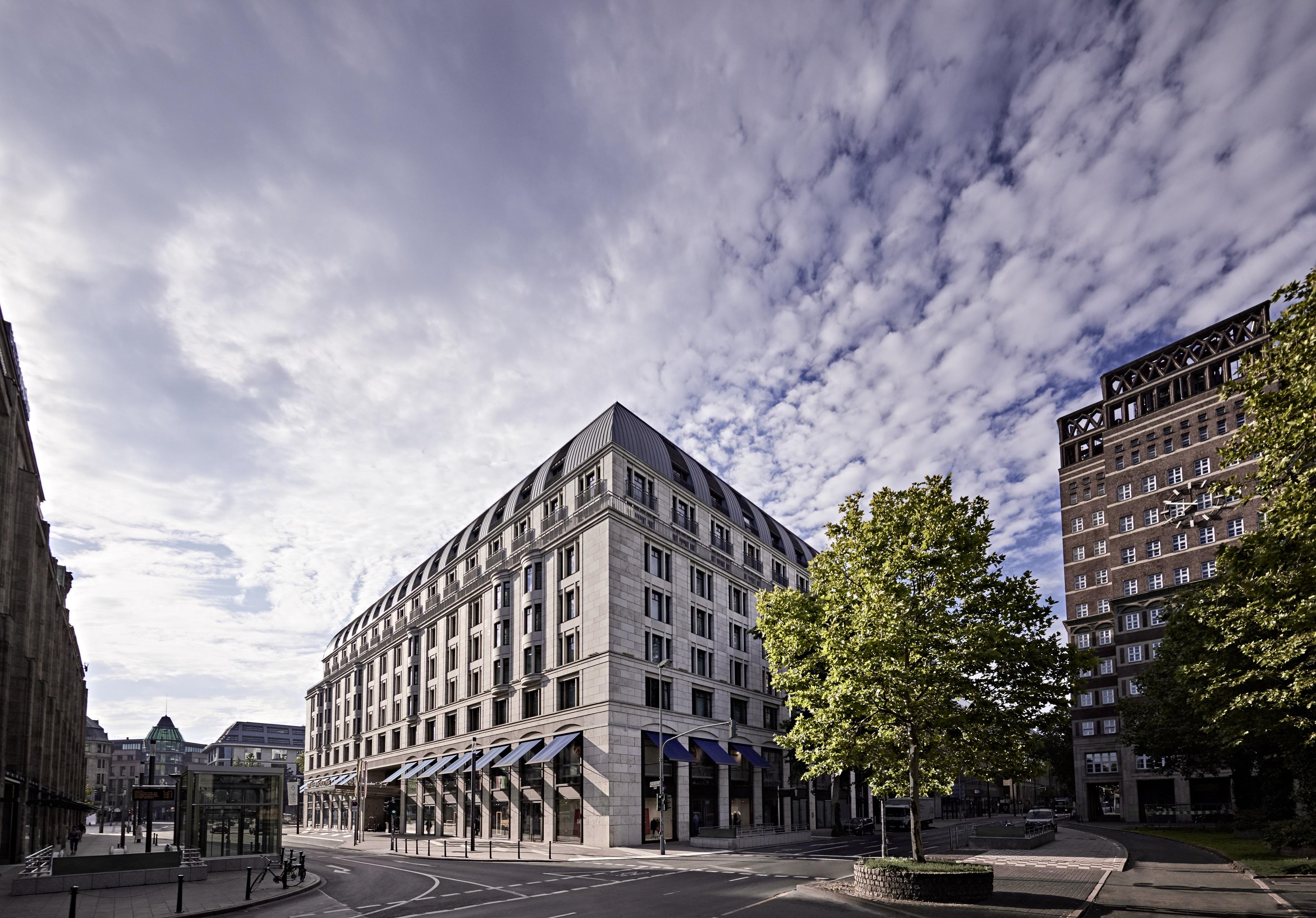 Breidenbacher Hof, Best Grandhotel 2024 - Die 101 Besten Dusseldorf Bagian luar foto